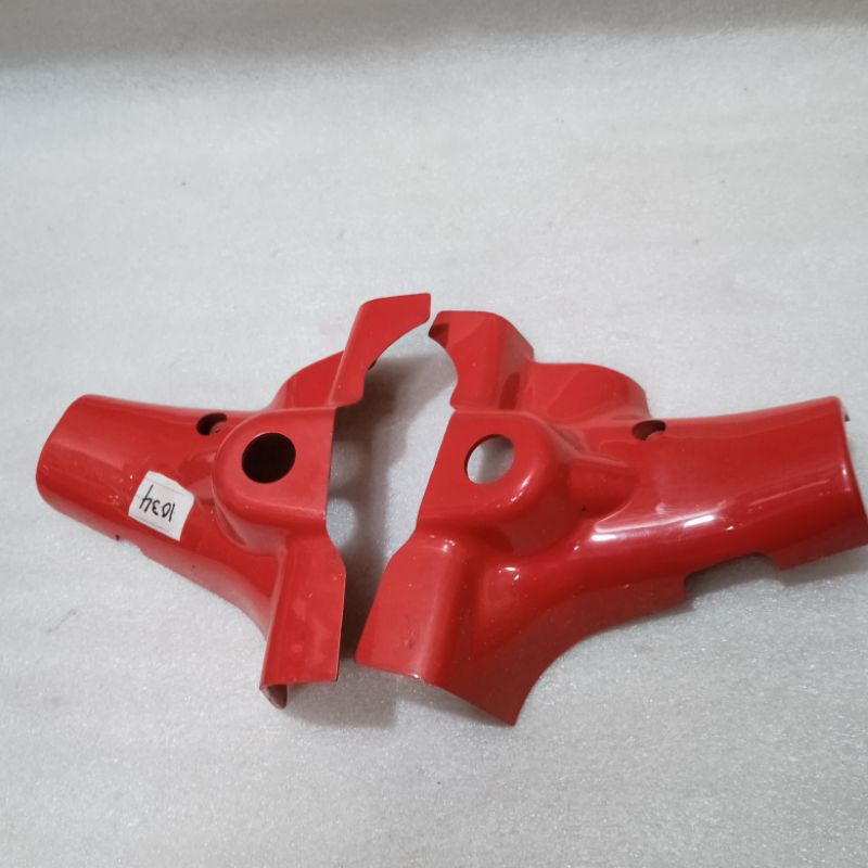 Cover batok tutup stang stir bagian bawah kiri kanan suzuki FR 70. 80. Original Japan