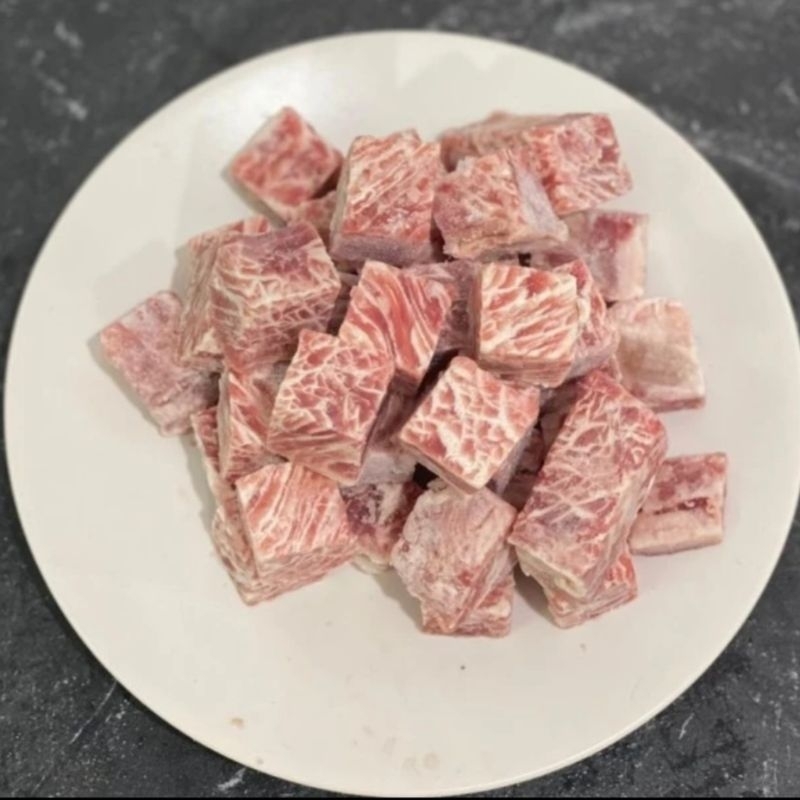 

Beef wagyu saikoro meltique Grade A premium