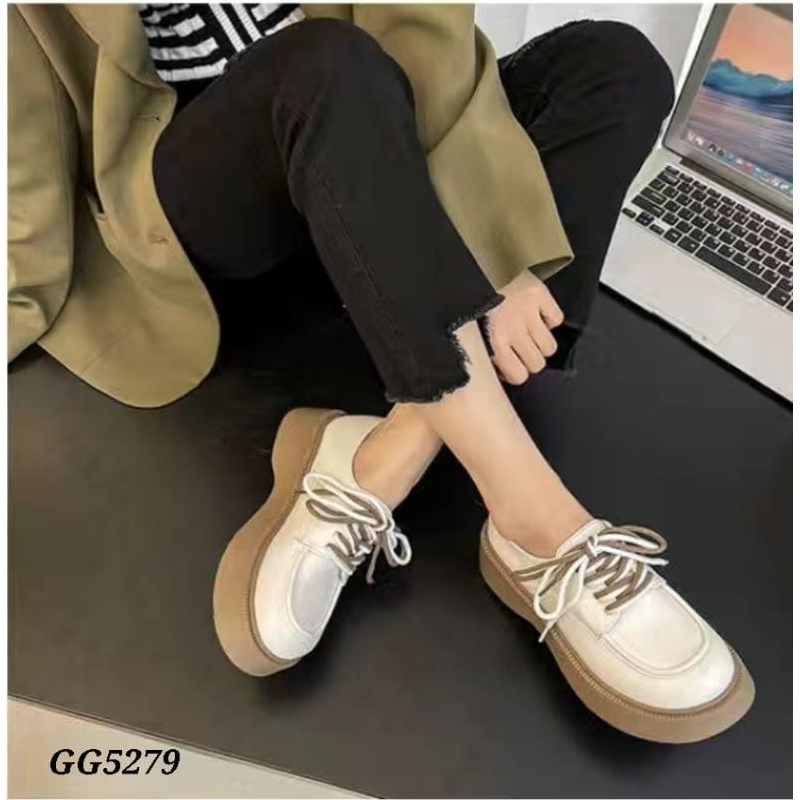 Sepatu Cloud Style Korea GG5279