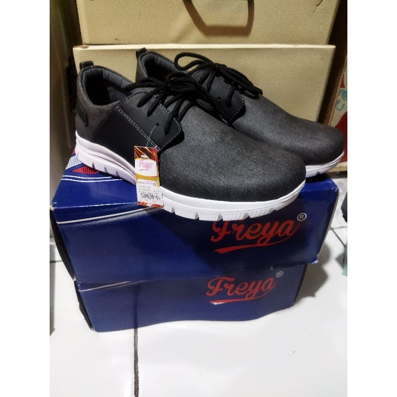 Sepatu Pria Casual Hitam Abu Freya Original