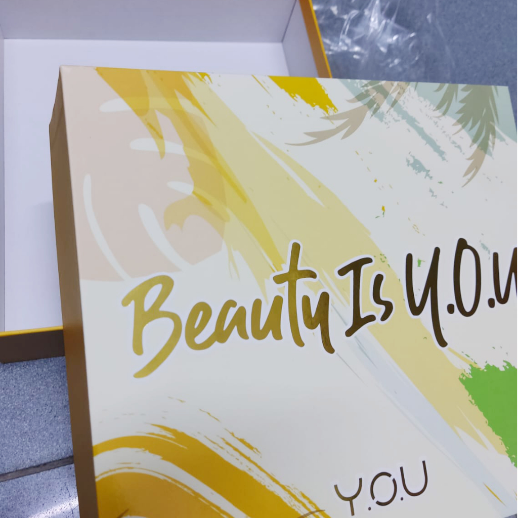⭐️ Beauty Expert ⭐️ Gift Box Hampers YOU