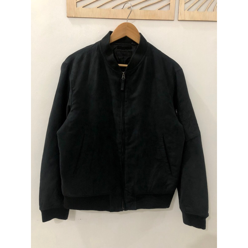 Uniqlo Suede beludru