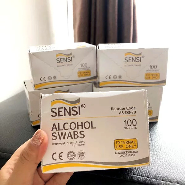 Alcohol Swabs SENSI - Tissue Alkohol isi 100lembar