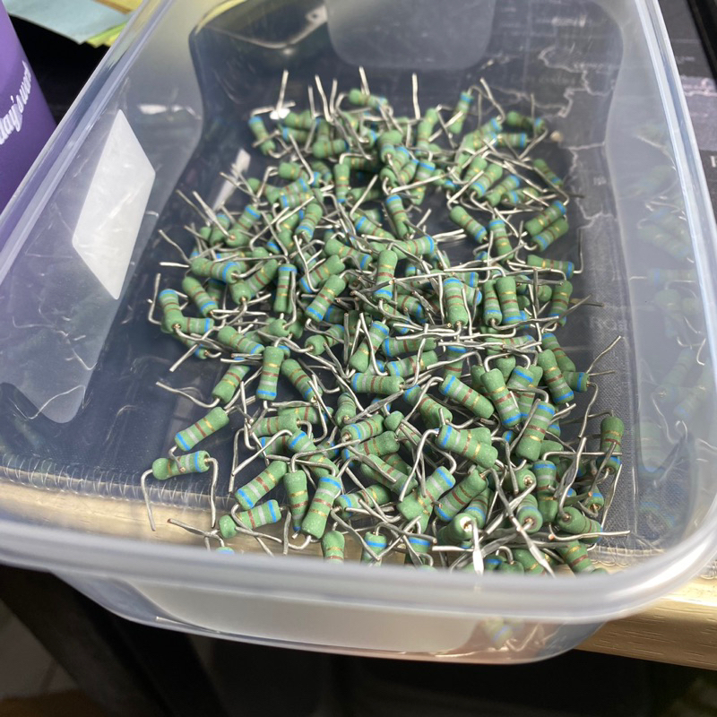 resistor 680ohm 2watt hijau japan