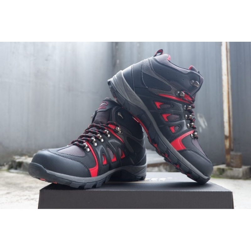 SEPATU AIR PROTEC SERI PARAMOUNT