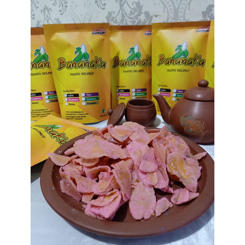 

[ TERMURAH ] BANANAKU pisang selimut rasa strawberry , berat isi 80 gr