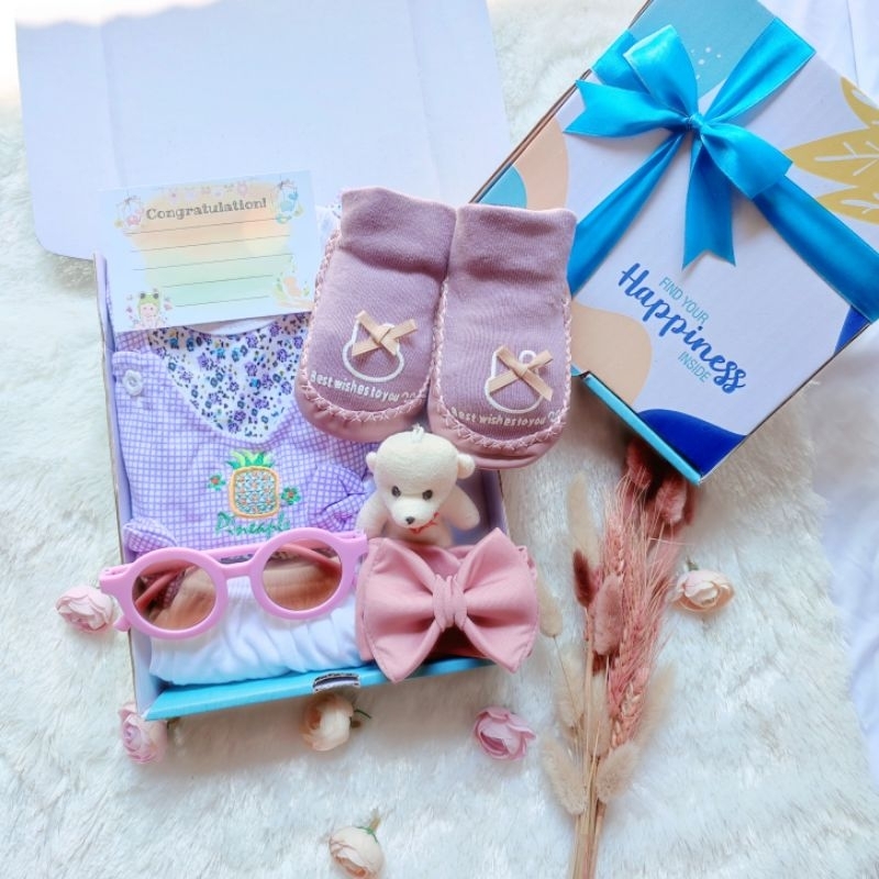 [1kg muat 3] Hampers Baby Girl usia 2-9bln murah satu setel baju lengkap/Kado bayi cewek/kado lahiran bayi cewek/kado bayi perempuan