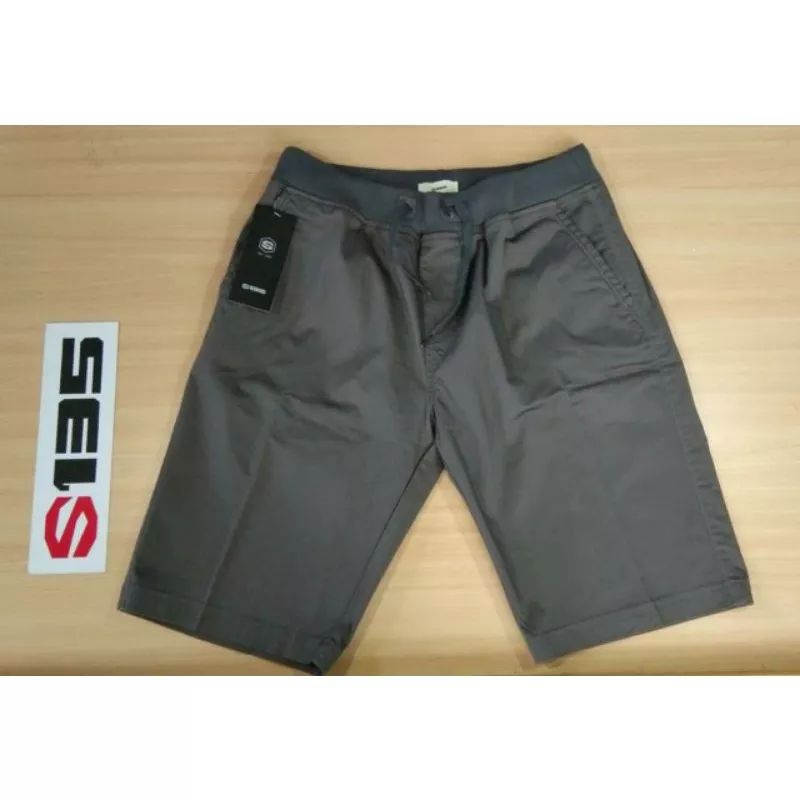 Celana Rib pendek dari band S135