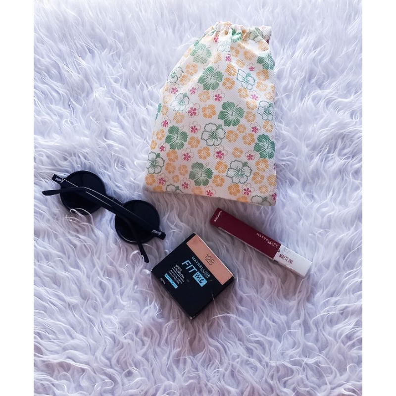 souvenir pouch make up