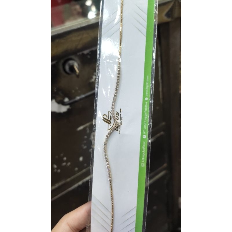 kalung Aurel 375