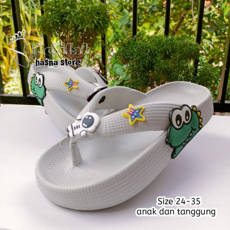 Sandal jepit anak laki-laki karakter Astronot New Hilo's