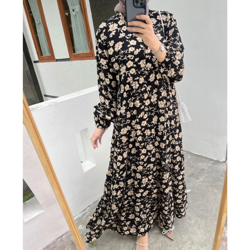 AFI - EC - Belami Floral Maxi Dress