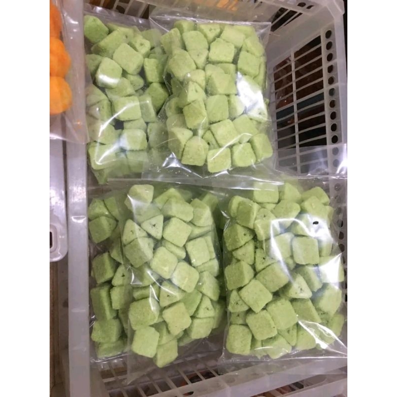 

Snack Murah harga 5000 an. enak berkualitas.jamiin baru.