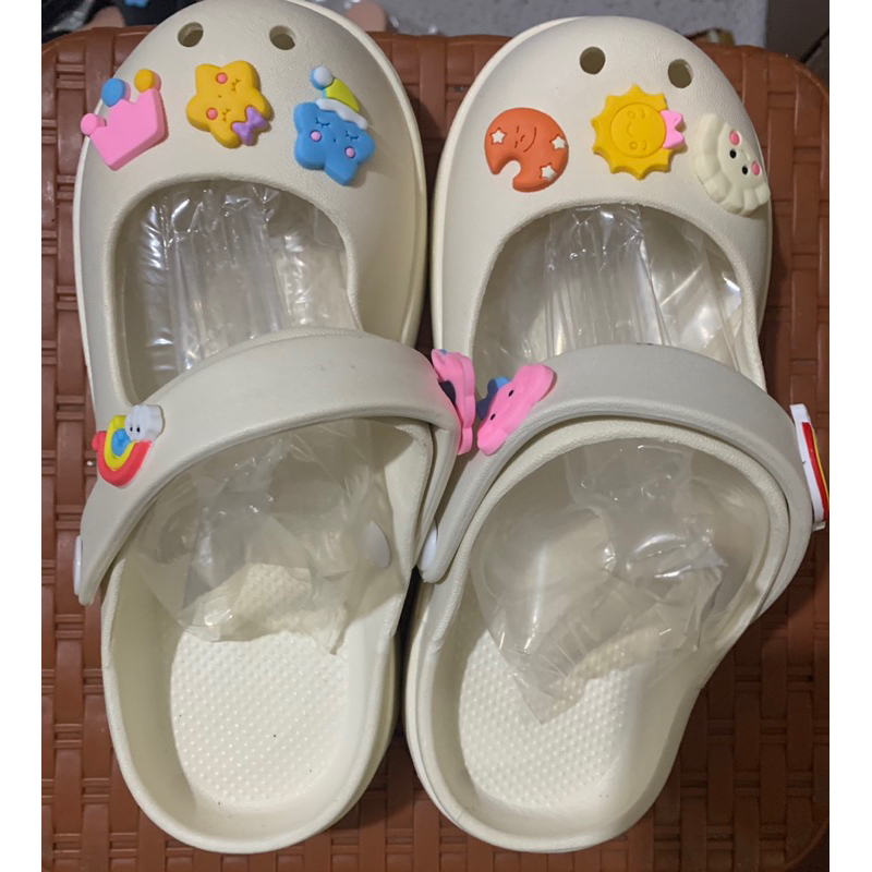 SENDAL JELLY, SENDAL SLOP WANITA IMPORT SLIP ON, SENDAL RUMAH, SENDAL SLIDE MOTIF KAREKTER