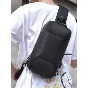 Tas Selempang Pria Crossbody Lock Sling Bag with USB Port Slempang Cowok Material Poliester Berkualitas