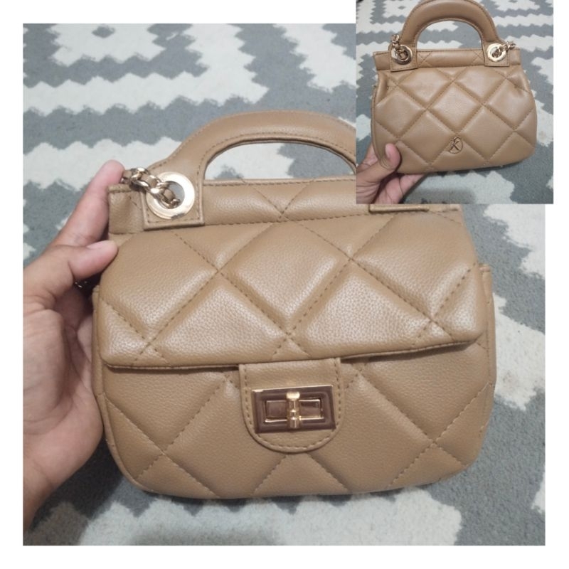 PRELOVED BRILY BAG KIAN.ID/BRILY BAG/LIKE NEW BARU 2X PAKE