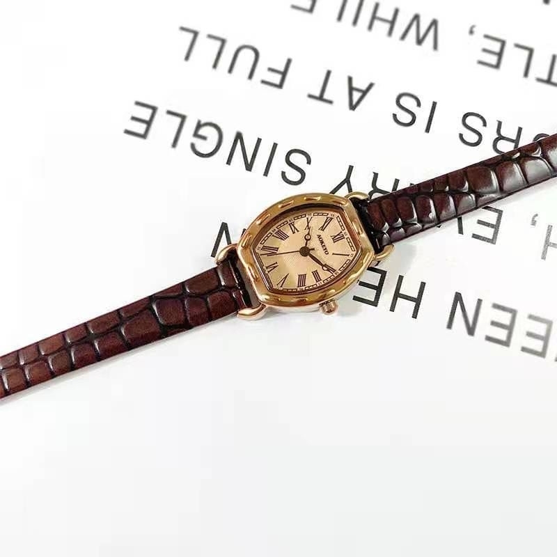 Jam Tangan Analog Wanita Aokeyo Tali Kulit Kecil Anti Air Free Box Korea Elegan Mewah kekinian Original Fashion