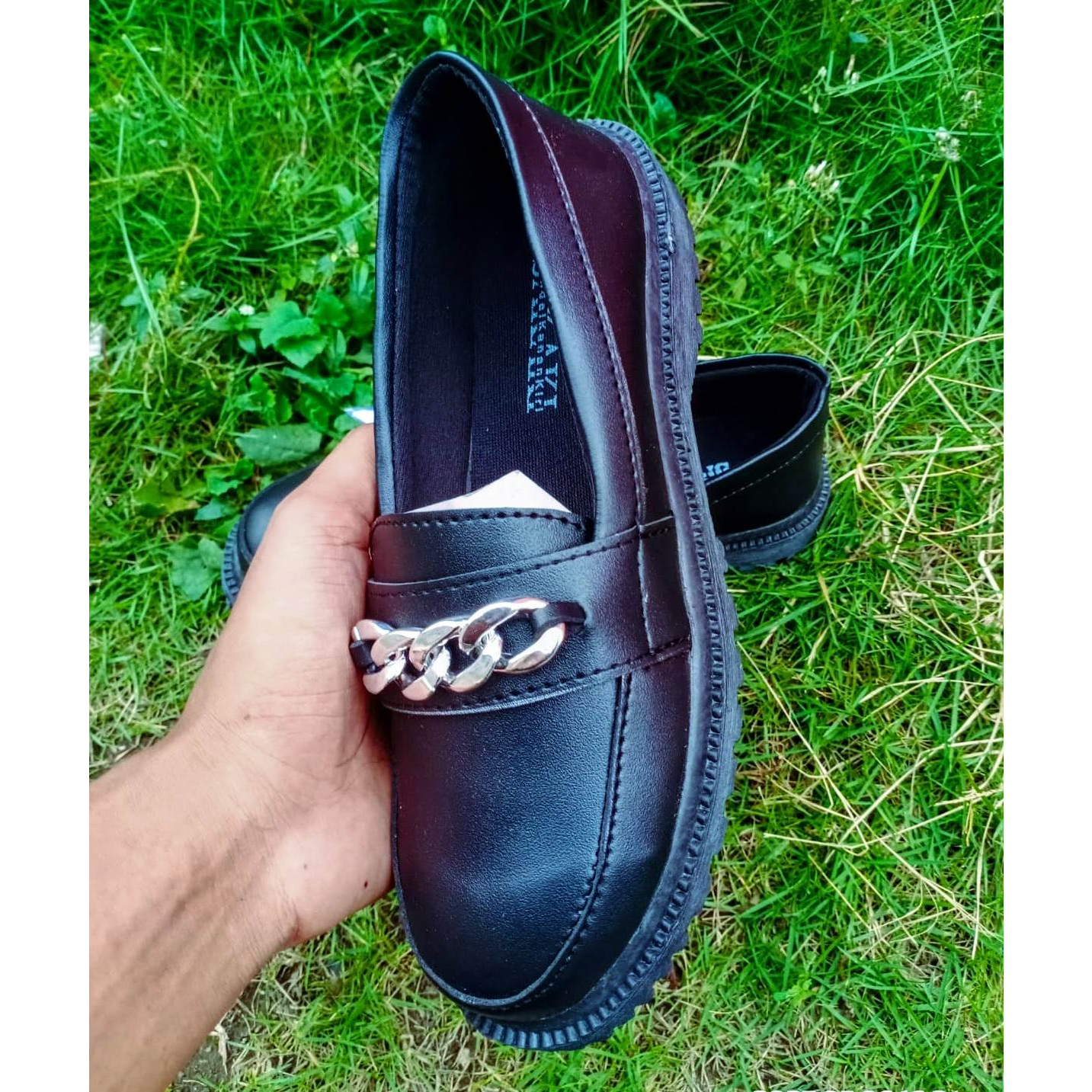 SAKAKI - Sepatu Docmart Slip On Wanita Loafers Mewah Dan Elegant - BLACK