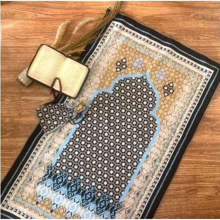 𝗪𝗶𝗻𝗱𝗮 𝗣𝗿𝗮𝗱𝗶𝘁𝗮 Sajadah Travel Sejadah Saku Lipat Kantong Pouch Souvenir Oleh oleh Ukuran 105cm x 60cm