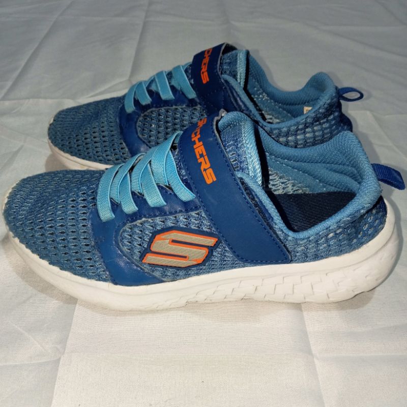 Sepatu Skechers size 35