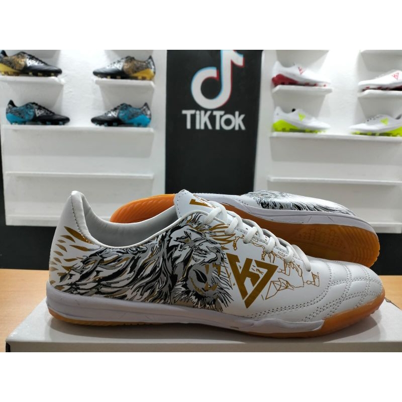 SEPATU FUTSAL K7VICTORIUOS ORIGINAL BRAND MOTIP (FREE KAOS KAKI)