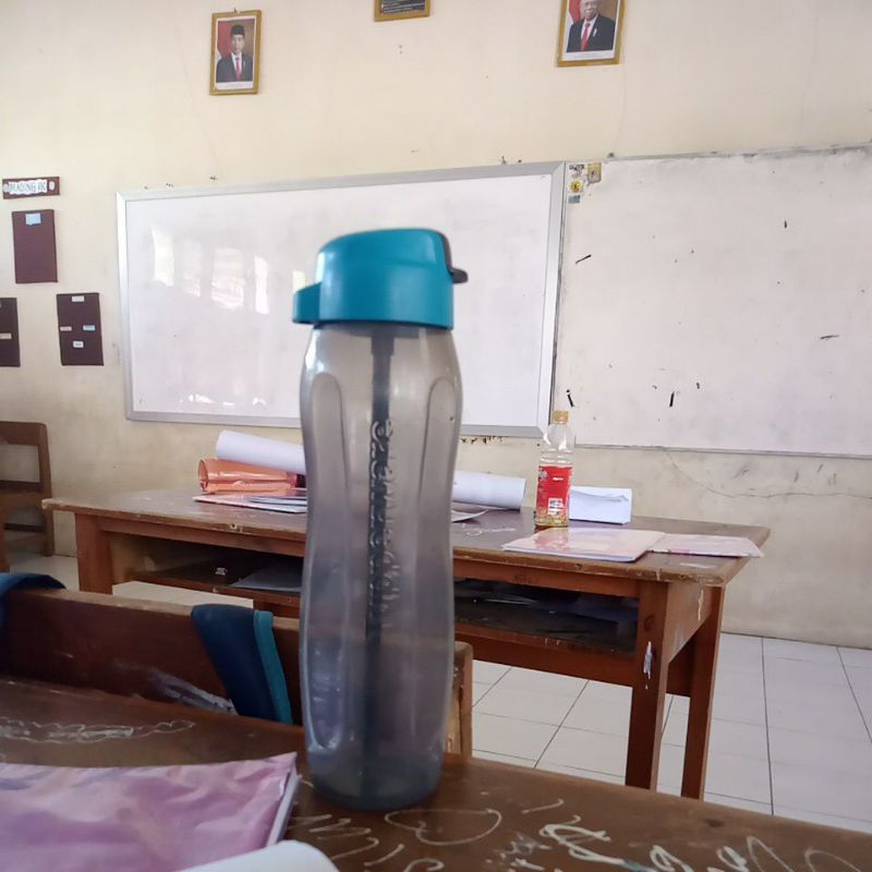 botol minum tupperware