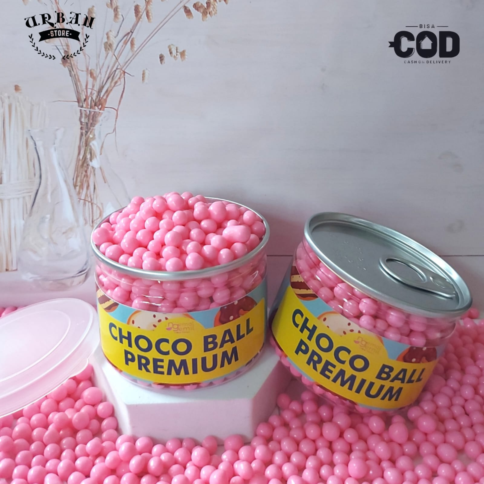 

Can - Chocoball Pink Strawberry Sprinkle Bola Rasa Buah Topping Kue Donut Bolu Kualitas Premium