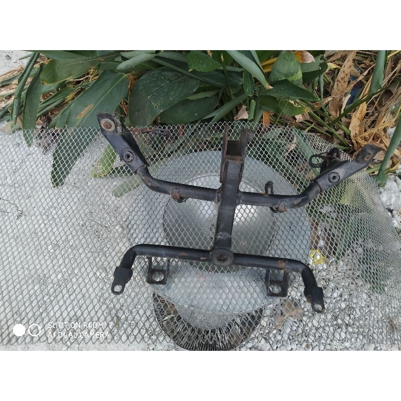 braket bodi honda cbr150 braket bodi depan cbr150 dudukan lampu depan cbr150 braket depan happy nexs