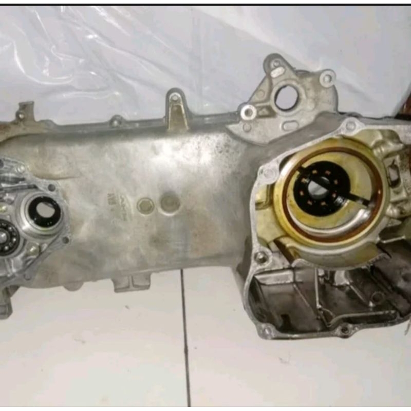 crankcase krengkes kalter kiri Vario 110 old karbu Vario 110 techno CBS original krengkes mesin kiri
