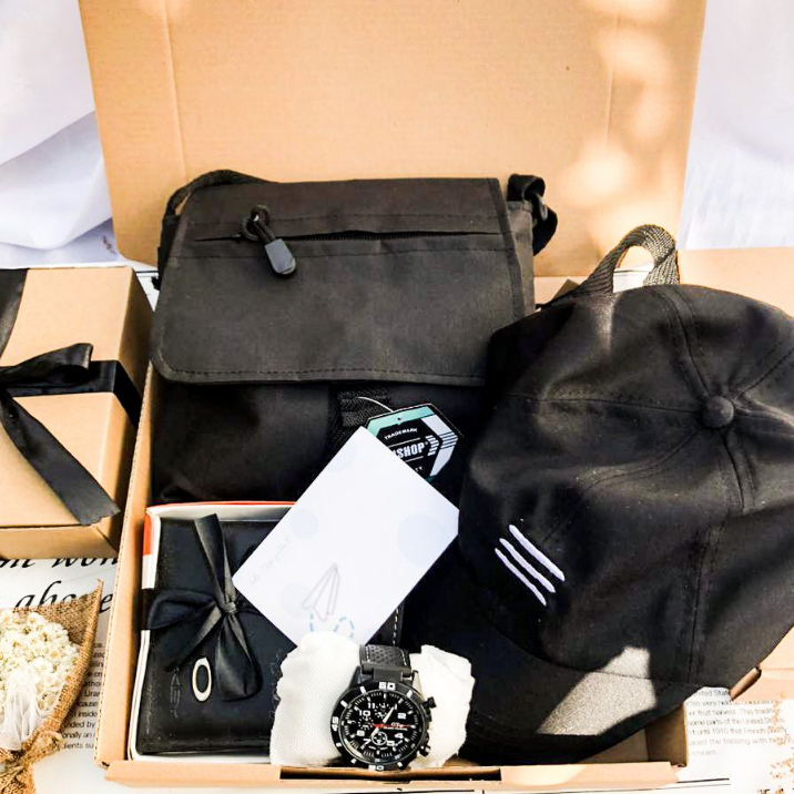Timy Box / Hampers Cowok / Kado Cowok isi Tas Topi Dompet Jam