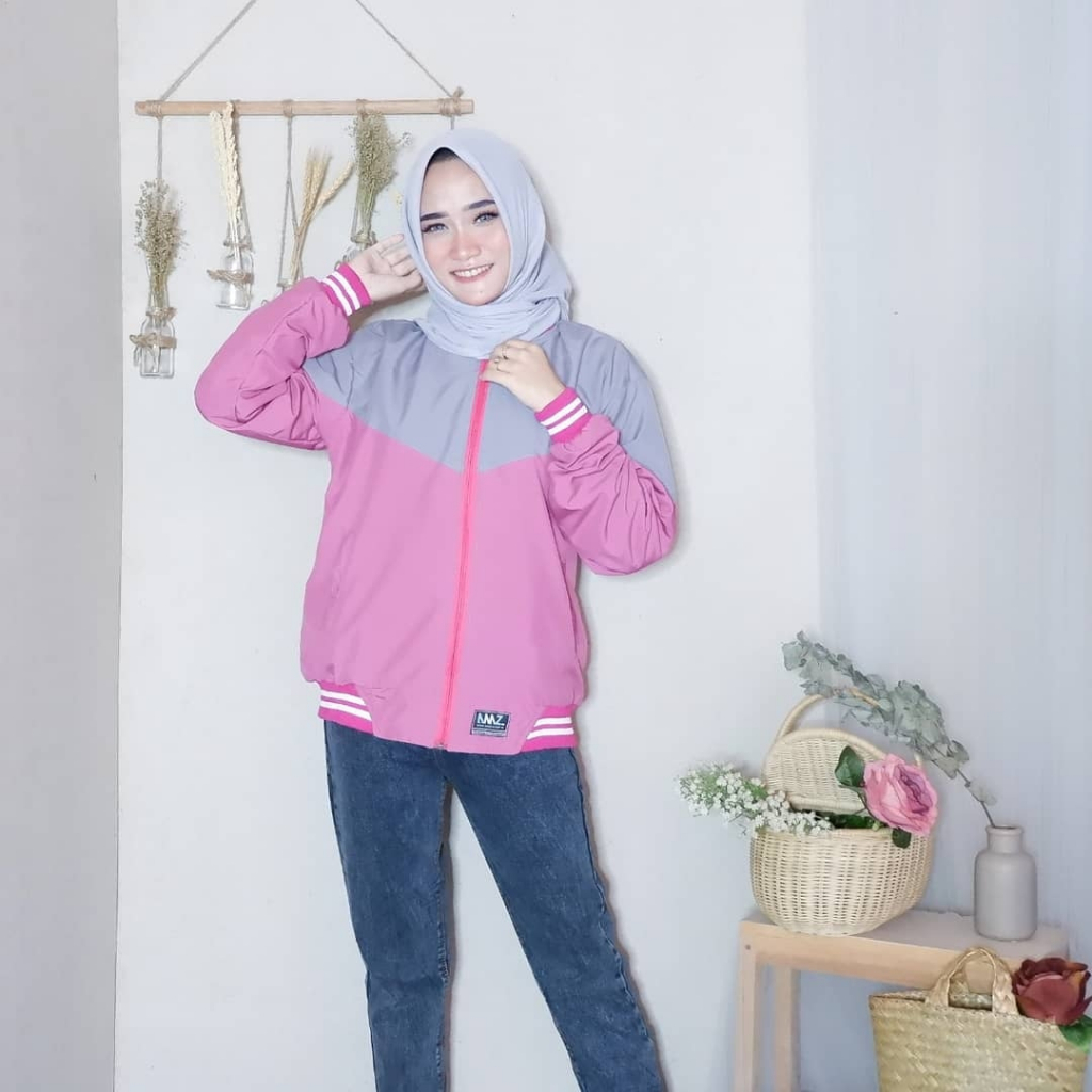 Jaket Parasut Wanita Bolak Balik Waterproof Ping