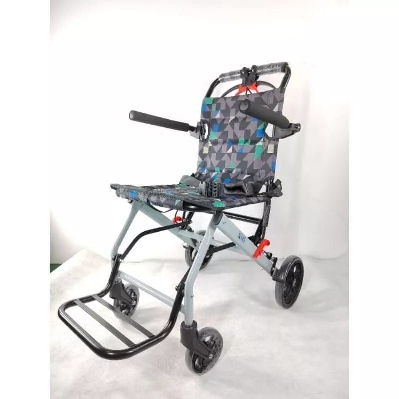 KURSI RODA SEMI TRAVEL AVICO( GOJEC)