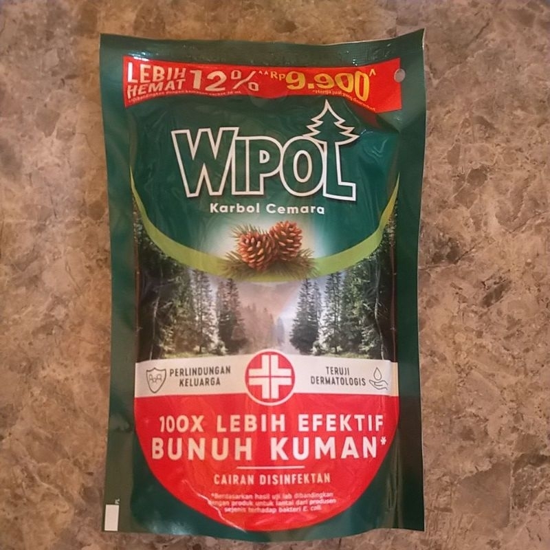 Wipol karbol cemara 410ml