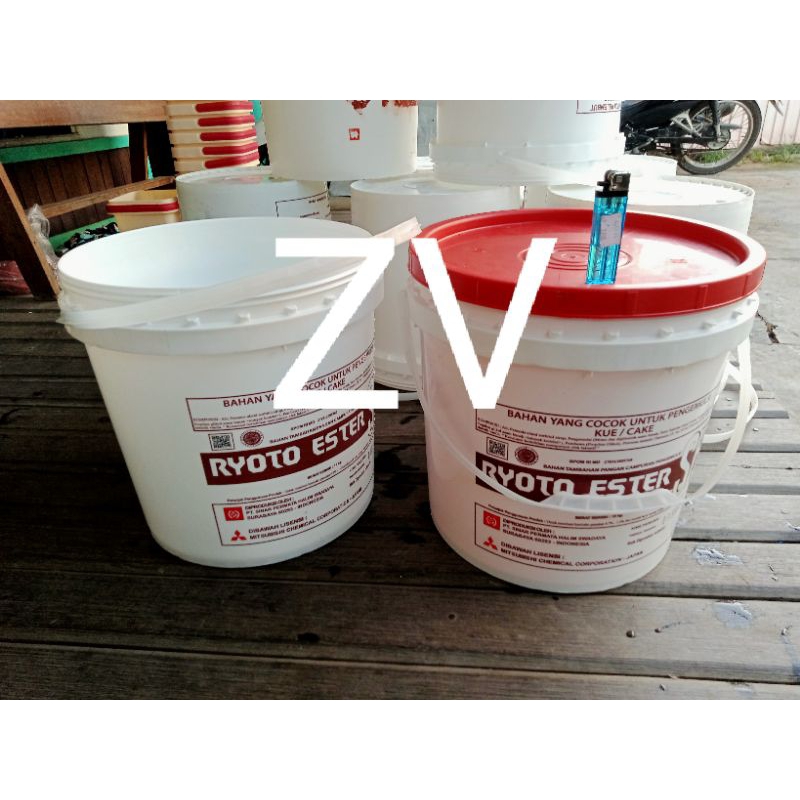 Ember Plastik bekas ukuran 15kg = muat 18 liter  (Ex Ryoto Ester SP) Tutup Drat