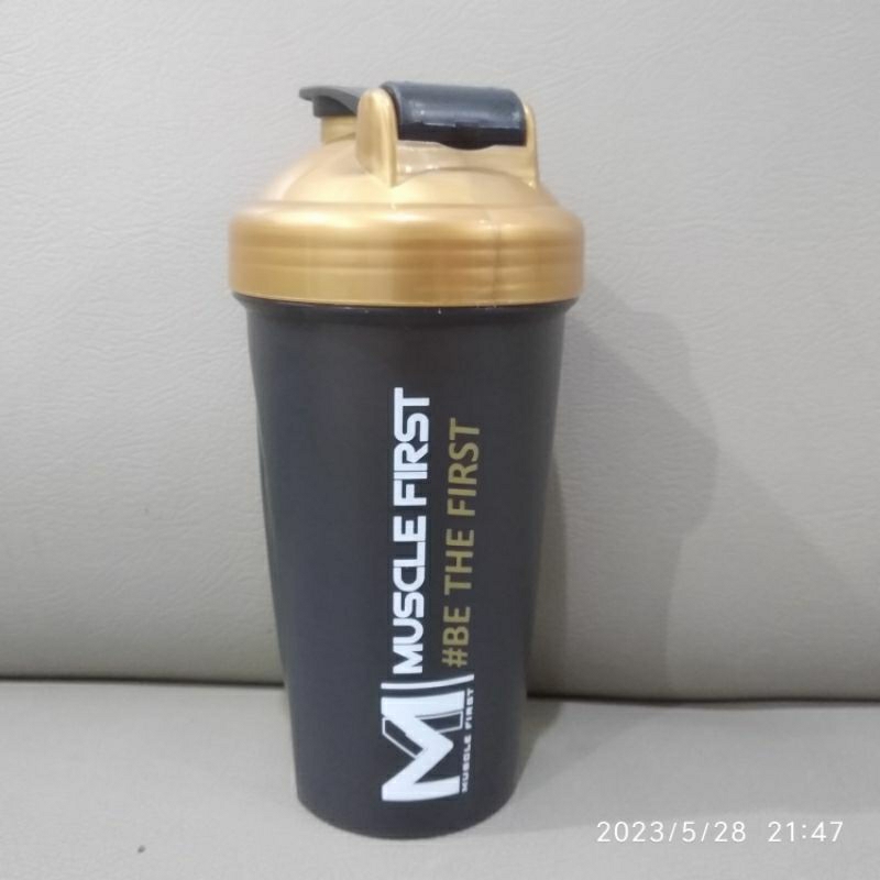 (New) Tumbler Botol Minum Shaker Susu Protein Muscle First