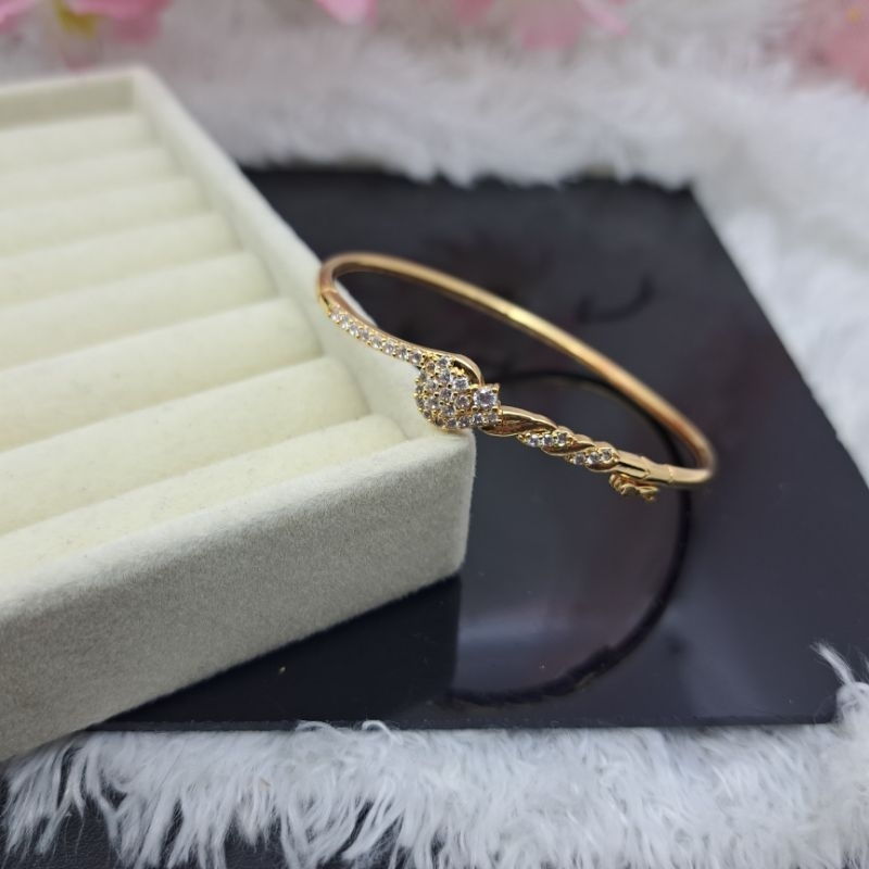 Gelang Xuping yaxiya  Bangkok Kunci samping lapis emas