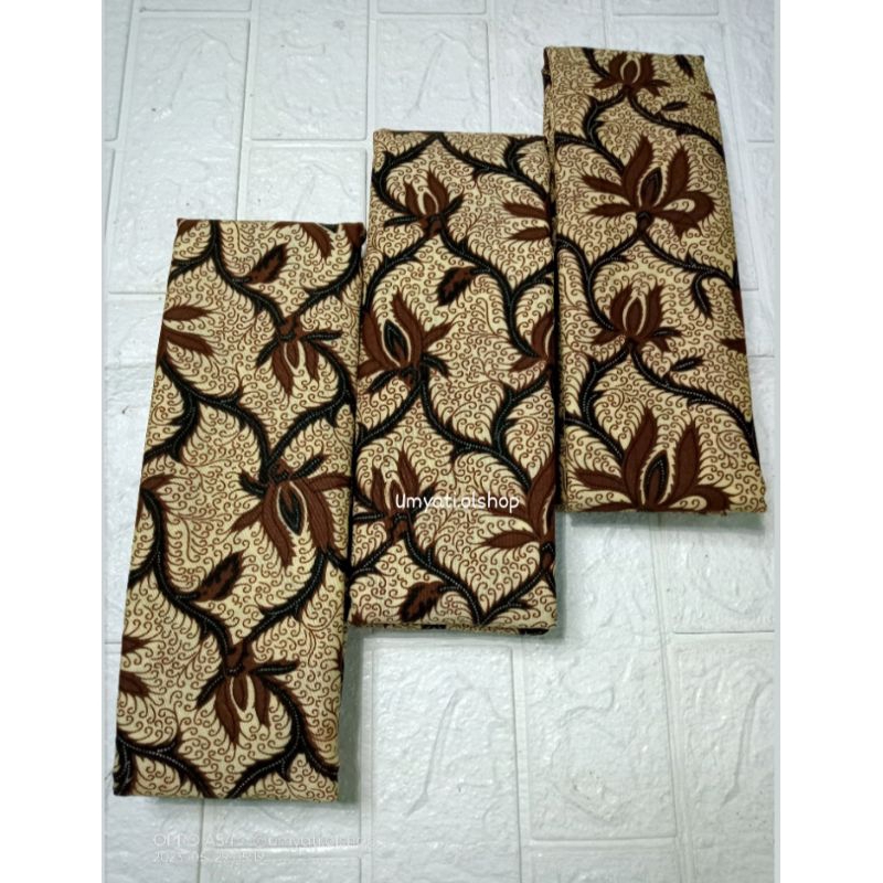 //Kain batik/Samping/Sinjang/Jarik motif cap cent//