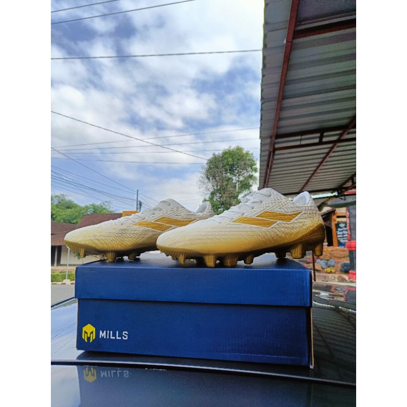 Mills Servius Fg  original sepatu bola mills