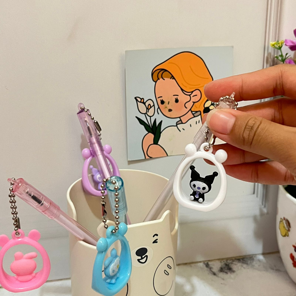 

Pen Gantungan Bentuk SANRIO dalam lingkaran Harga Murah / Pulpen Gantungan Karakter Sanrio Kuromi Melody tinta gel hitam Stationary ATK Kekinian Bisa COD