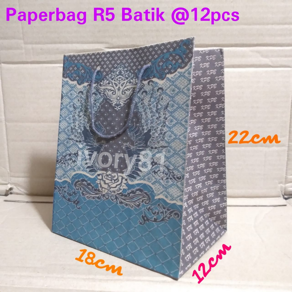 

Isi 12pc Paperbag R5 batik lusinan / tas kertas motif batik 18 x 22 / tas kertas batik / paperbag