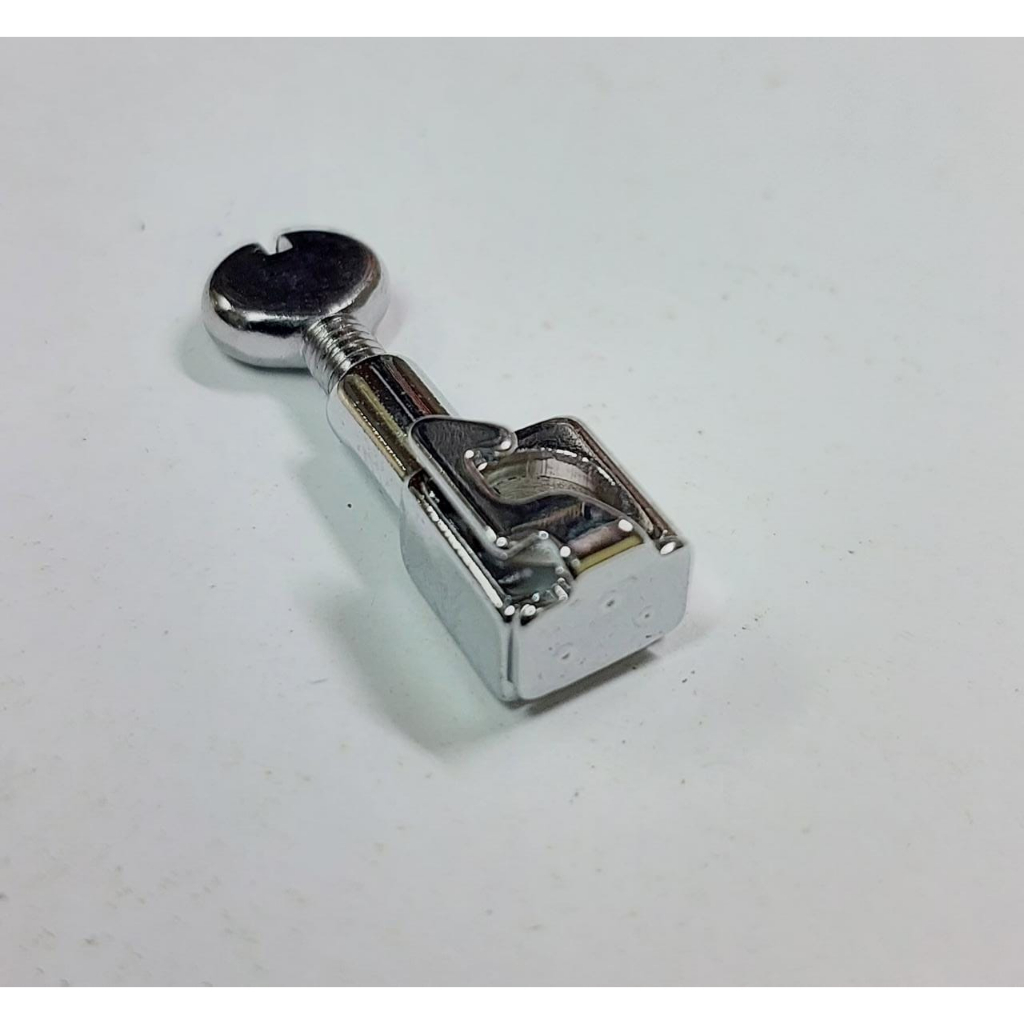 jepit/kuncian jarum mesin jahit portable - butterfly (needle clamp)