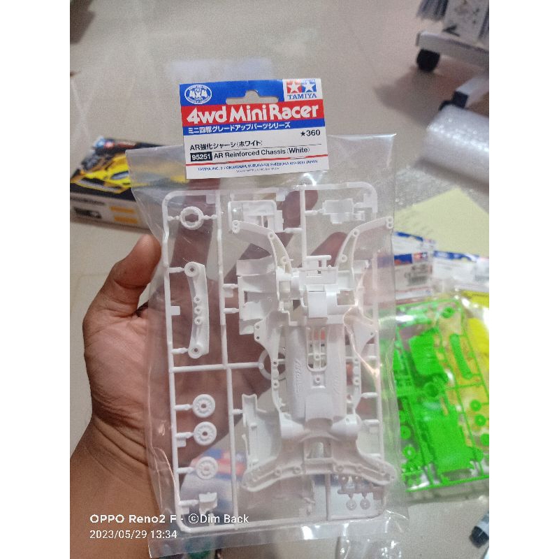 Tamiya 95251 Ar Reinforced Chassis Set PC ABS ( White )