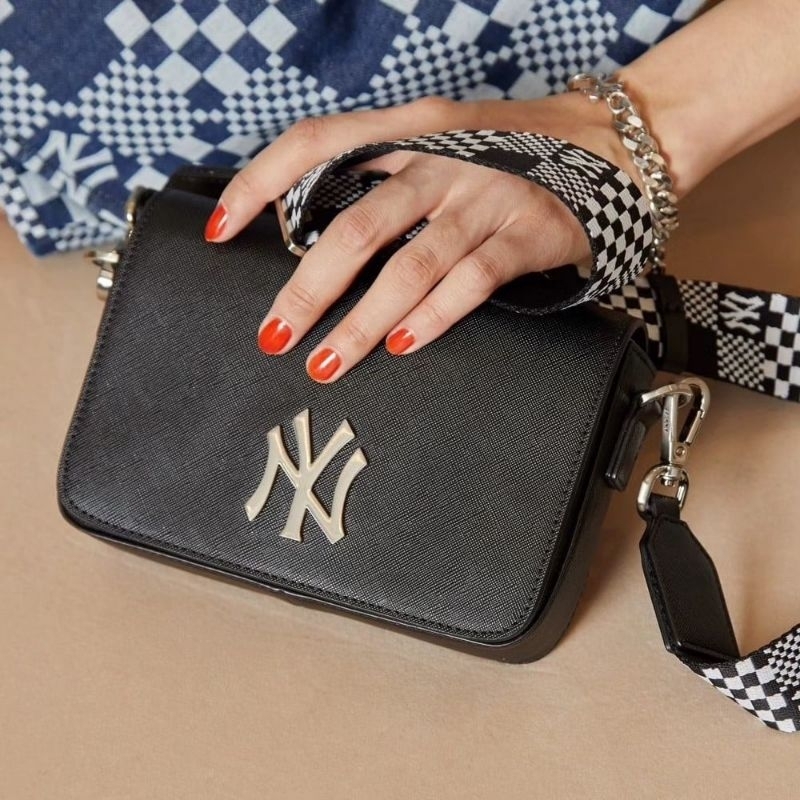 M*LB CHECKERBOARD MINI CROSSBODY BAG NEW YORK YANKEES