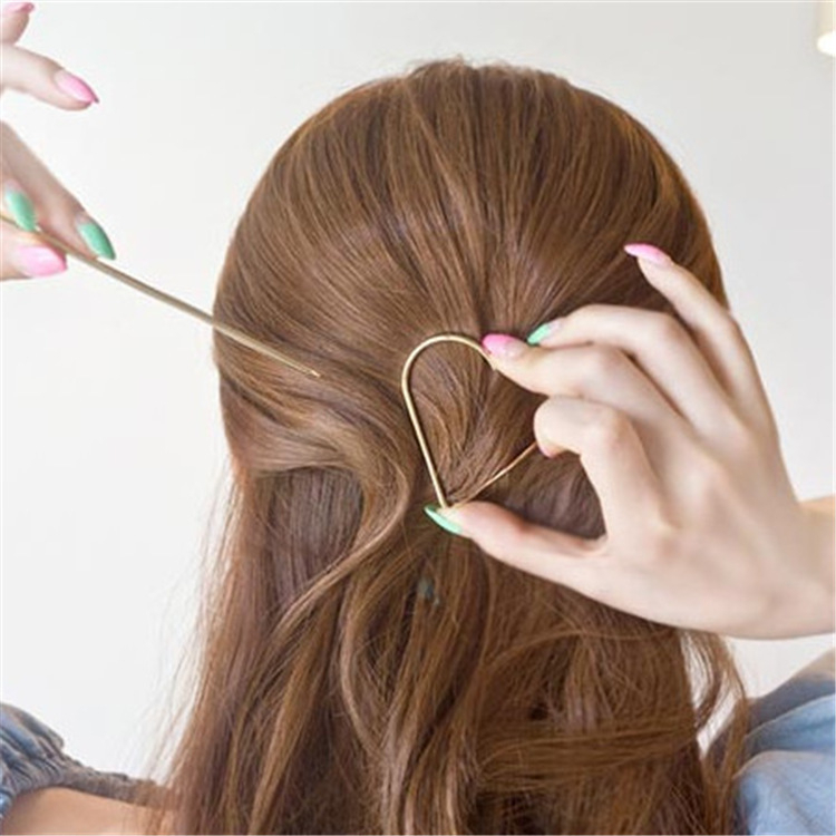 (Hello Girl)F06 Aksesoris Rambut Motif Hati Heart Shape Hair Clip Import