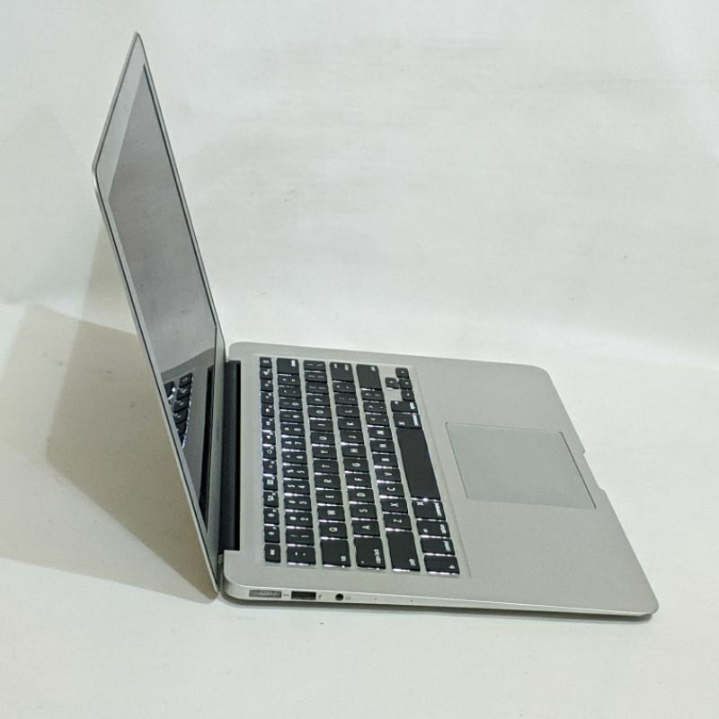 laptop MacBook air 13 2015 - Core i5 - ram 8gb ssd 256gb