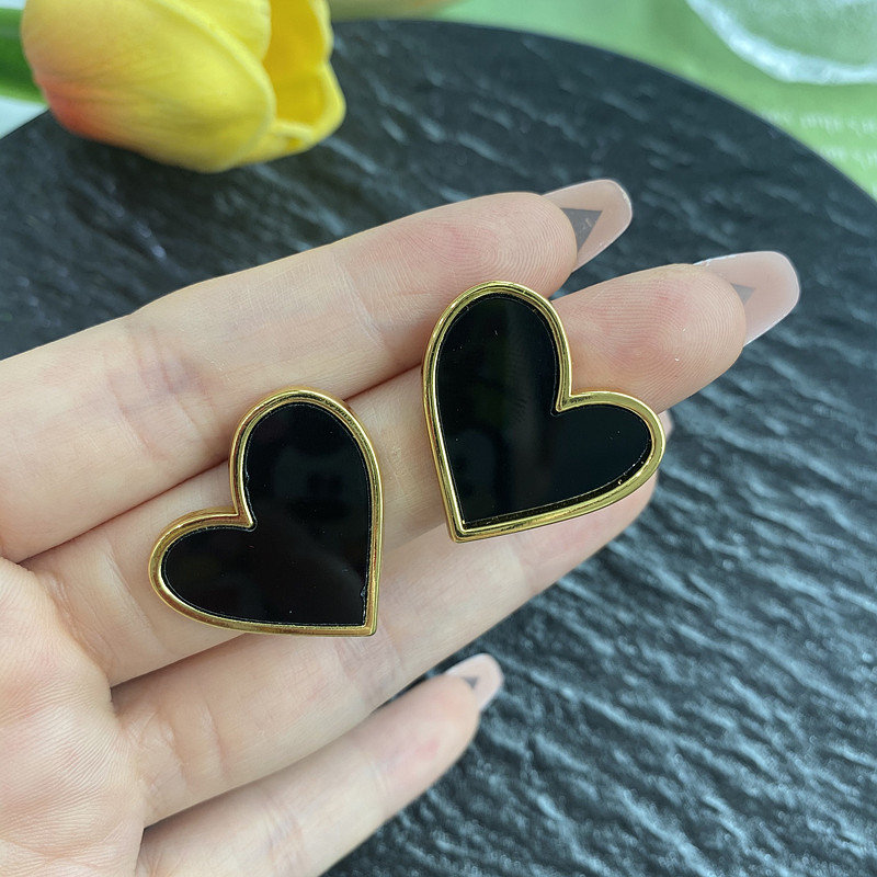 Anting love hitam titanium anti karat harga grosir bisa cod