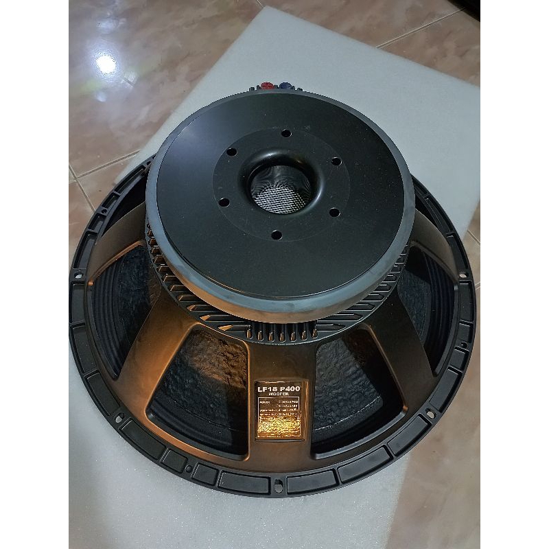 Speaker 18inchi RCF L18P400 kwalitas grade A, kwalitas bagus