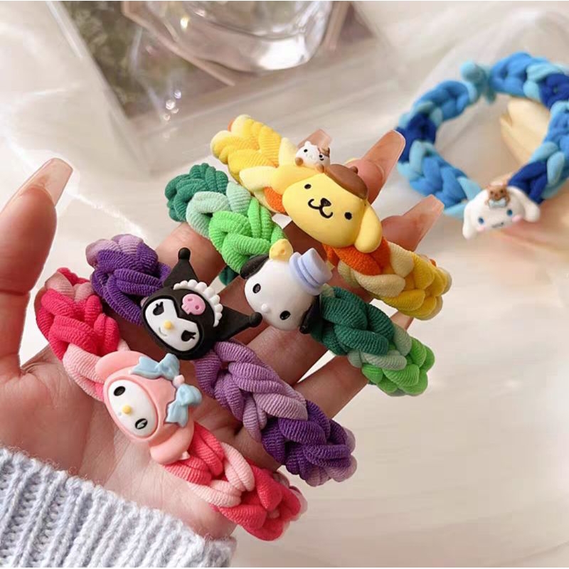 Ikat Rambut Scrunchie Gelang Ikat Rambut Lilit Karakter Impor Dengan Aksesoris Boneka Kecil Ikat Rambut Ponytail Kunciran Pita Korea Plush Doll Scrunchies