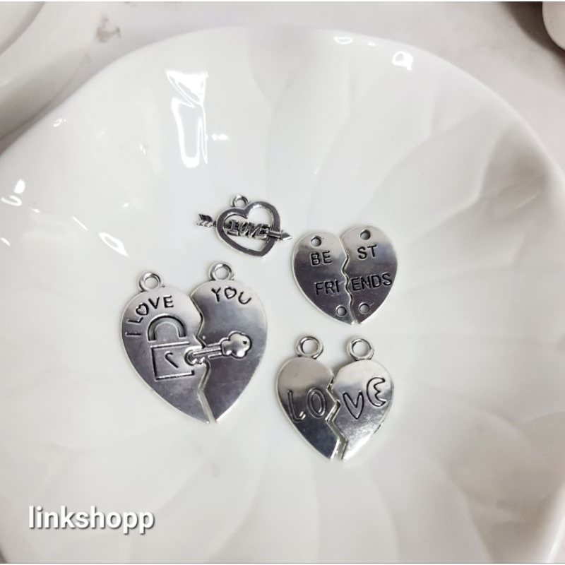 LIONTIN BENTUK HATI GAYA RETRO TIBET SILVER