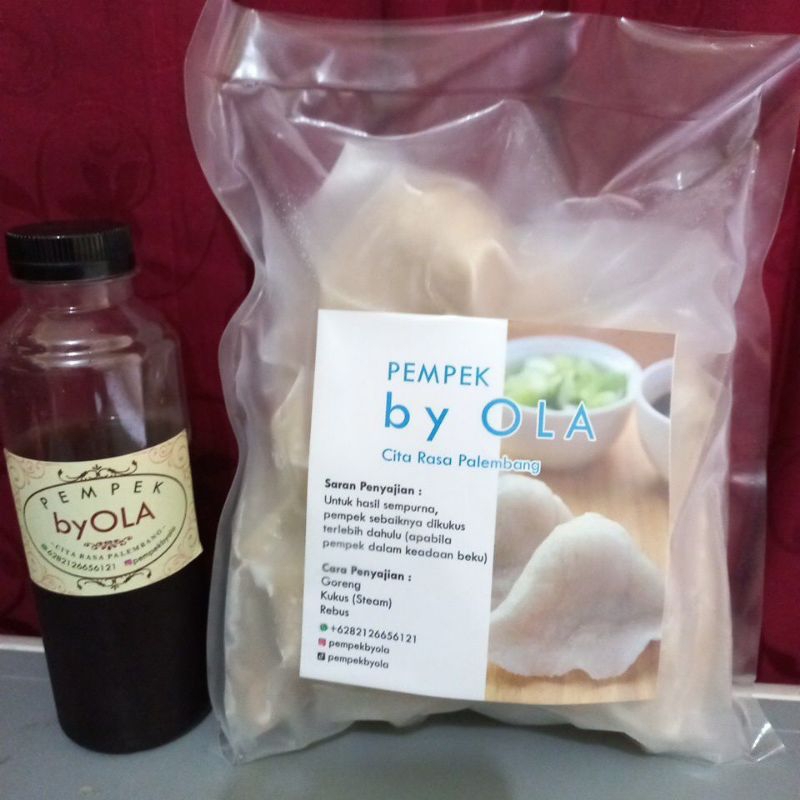 

Pempek Palembang Asli ikan Tenggiri 100% Paket 3pcs pempek kapal selam + 9pcs pempek kecil (dicampur) dan di vacum